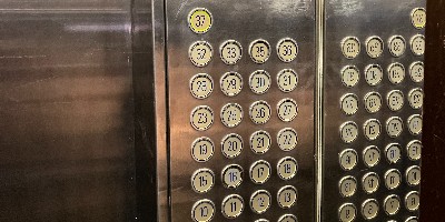 为什么电梯过了十五年就该考虑电梯焕新？深度剖析！