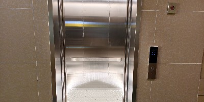 辽宁锦州凌河区完成151台住宅老旧电梯更新改造暖民心