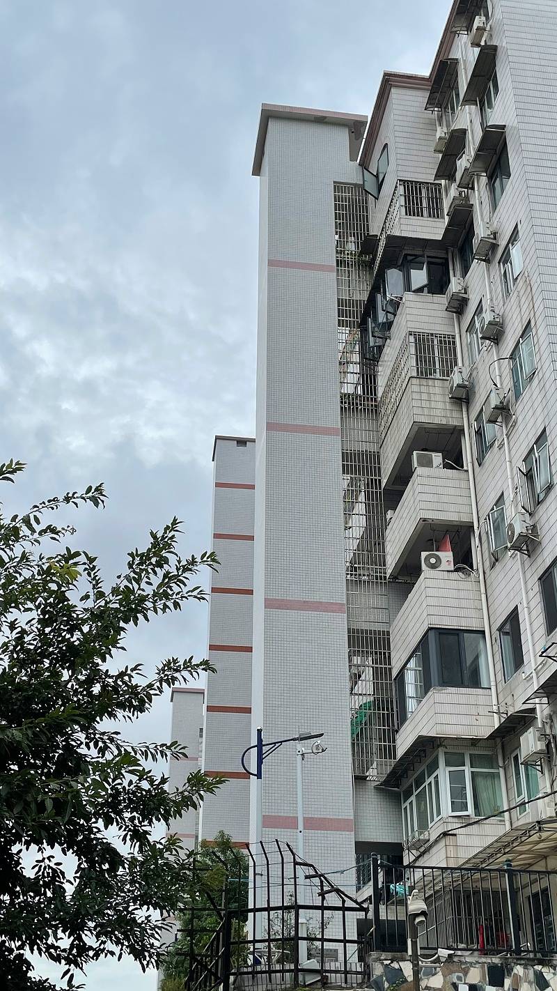 混凝土加装电梯