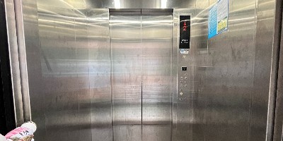 广州荔湾小区加装电梯引发的桩基下沉与房屋开裂事件深度解析