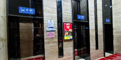 电梯装修变电梯改造？安全重于美观，装饰重量控制是关键