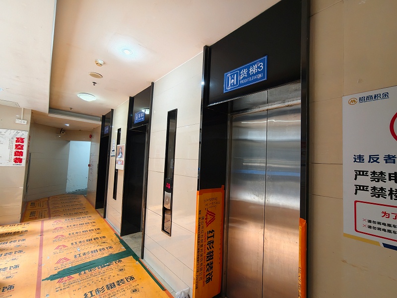 老旧电梯