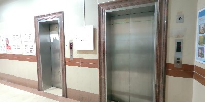 重庆渝中：老旧小区电梯焕新记