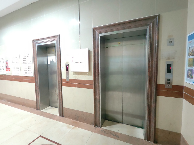 住宅老旧电梯焕新